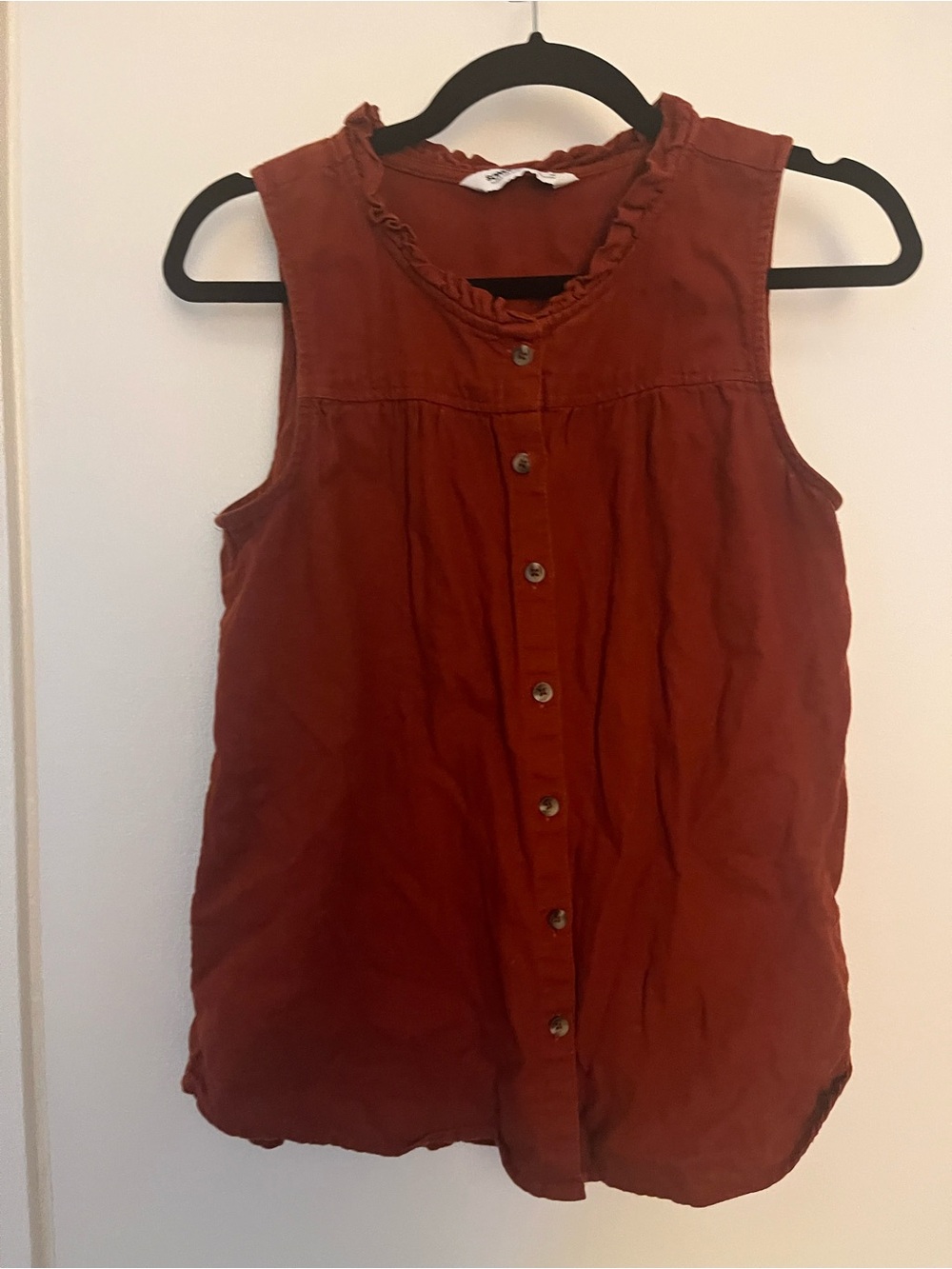 Sonoma Rust Sleeveless Button-Front Ruffle Neck Blouse